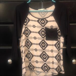 Quarter sleeve tribal shirt